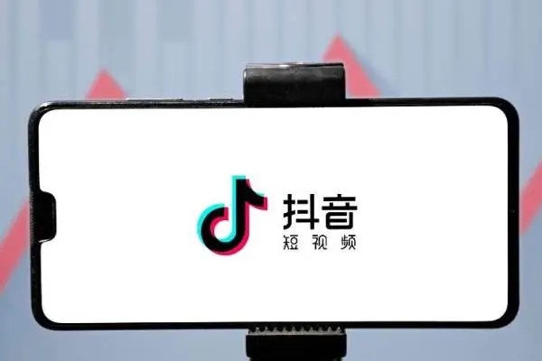 为什么抖音账号在我的手机上不显示团购链接换个手机登录就显示呢？